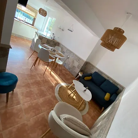 Rey Elzinga Apartment *